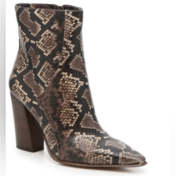 JLO DORINDAH BOOTIE - Picture 1 of 10